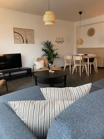 Absolute Sea Retreat Sirena